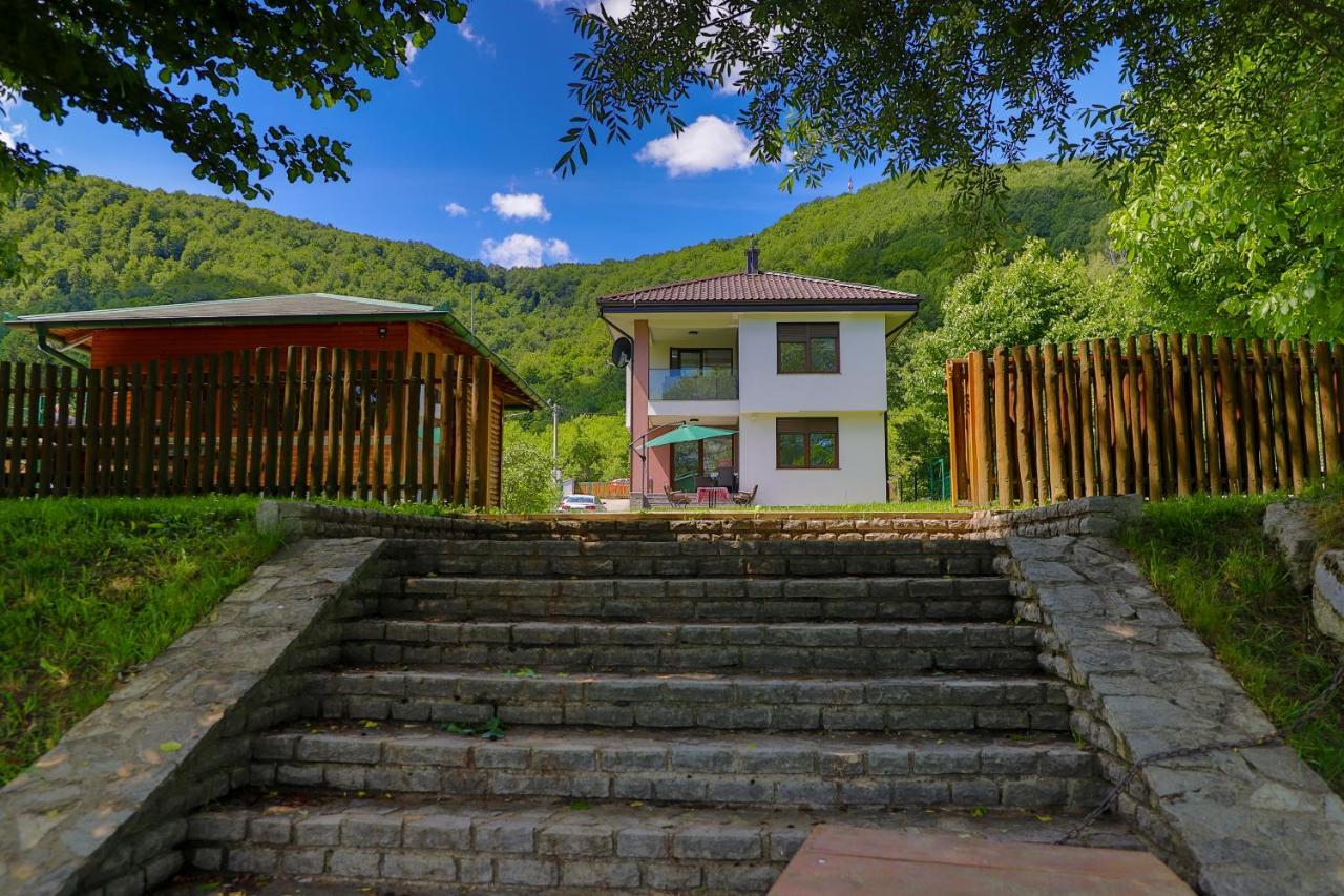 Apartments Edy Bihać Exterior foto